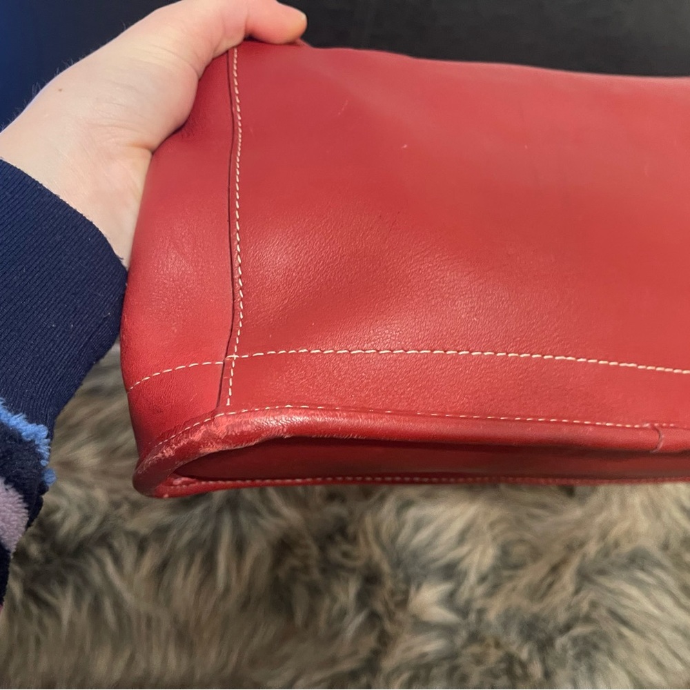 Coach red leather bag - Picture 4 of 9